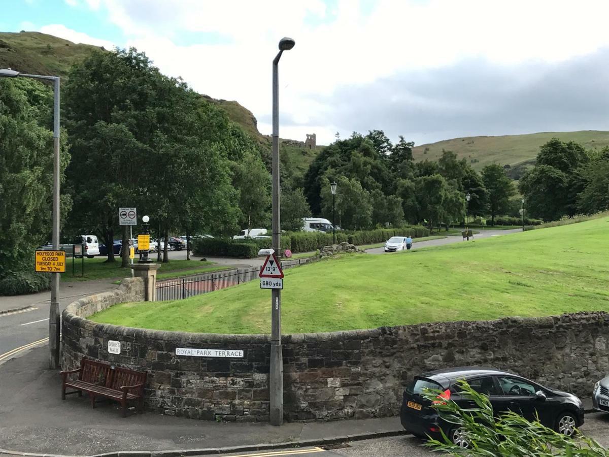 Beautiful Holyrood Park Apartment Edimburgo Exterior foto